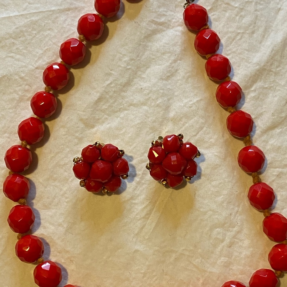Vintage Red/Gold Necklace And Matching Earrings